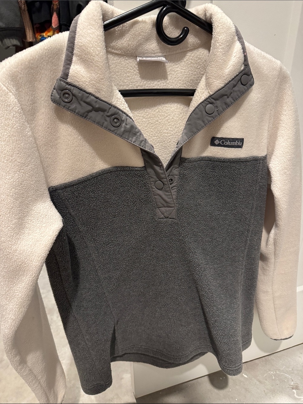 Columbia Two-Tone Sherpa Pullover — Cream & Gray